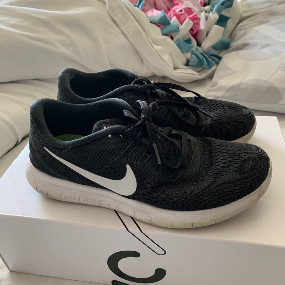Nike Free Runs
